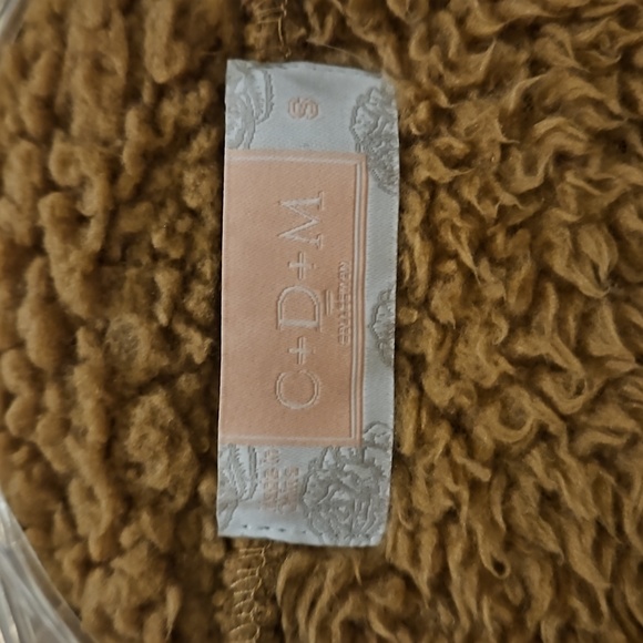 Fuzzy fleece pullover top - Picture 4 of 5